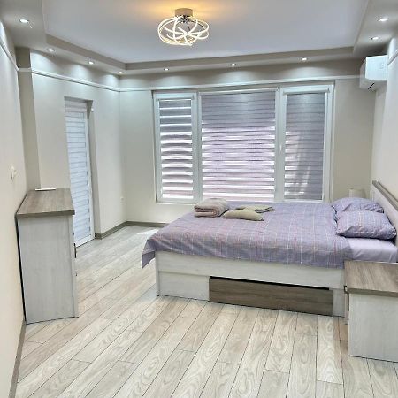 Apartament Deluxe Karina-Free Parking Burgas Exterior photo
