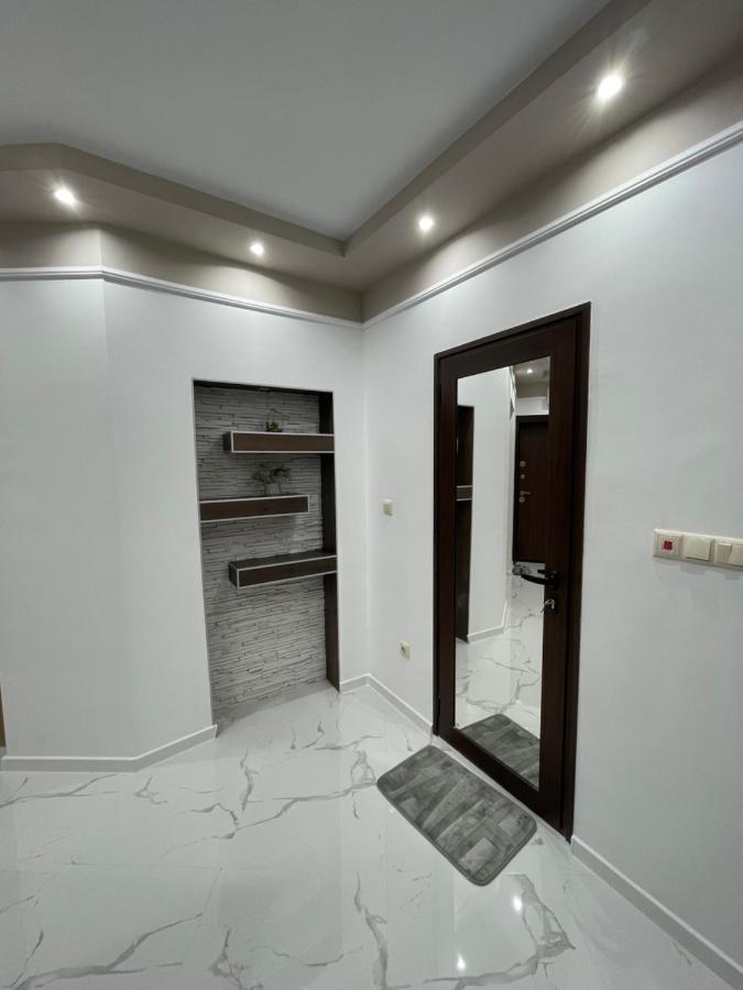 Apartament Deluxe Karina-Free Parking Burgas Exterior photo