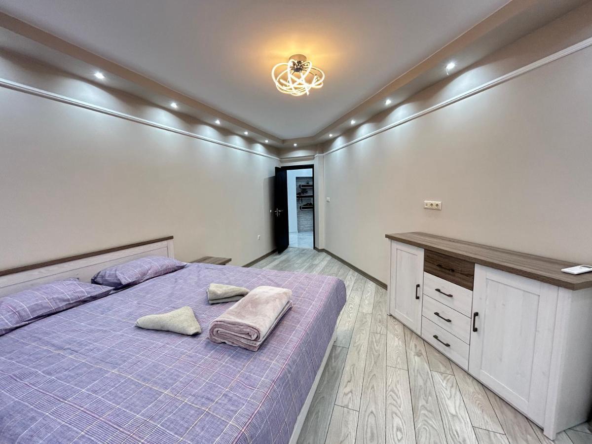 Apartament Deluxe Karina-Free Parking Burgas Exterior photo